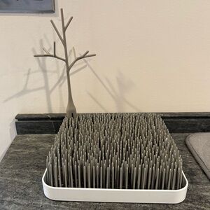 Boon baby bottle drying rack with tree twig part for drying